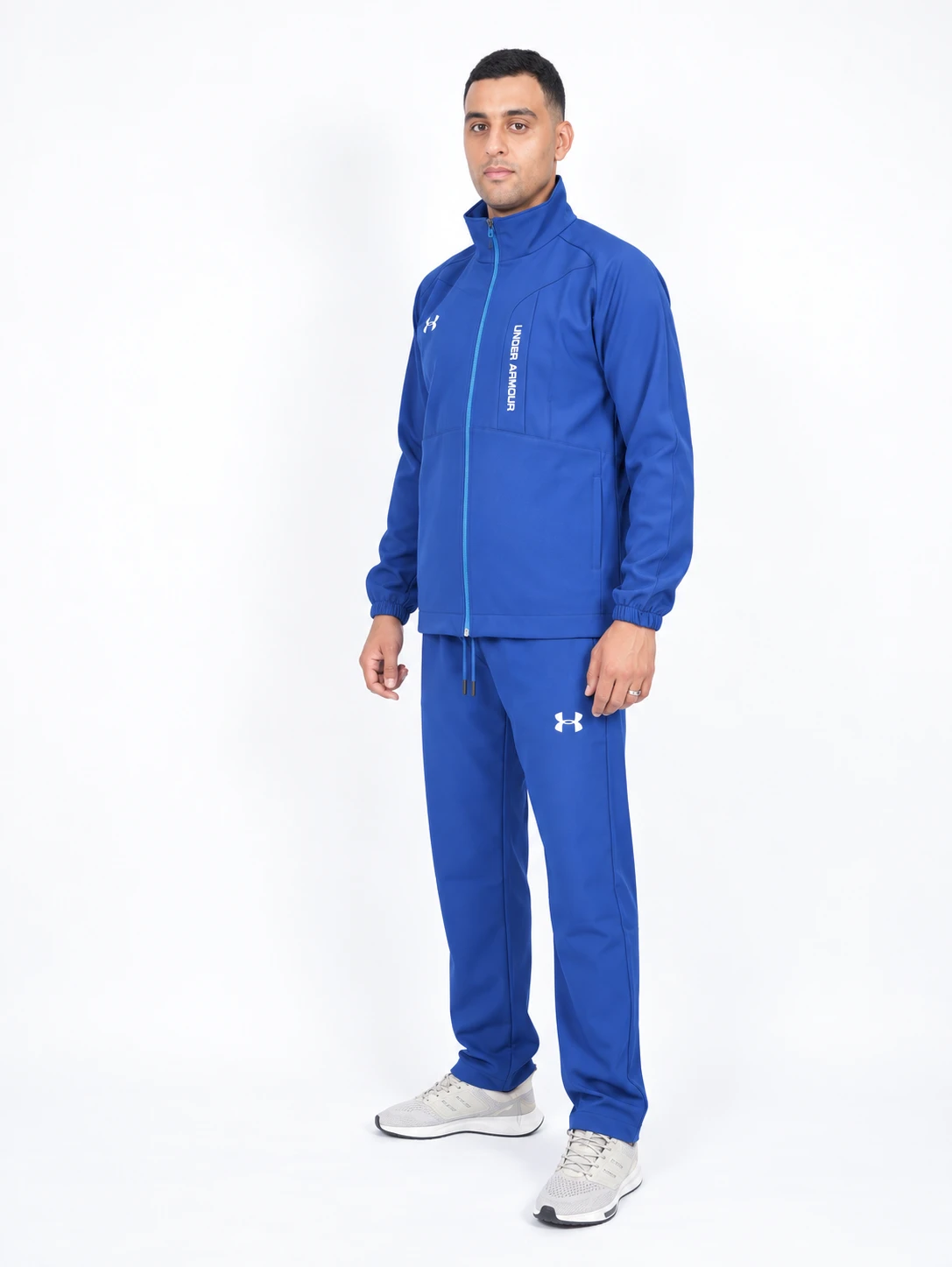 Survêtement Under Armour  — Élégance & Confort au quotidien